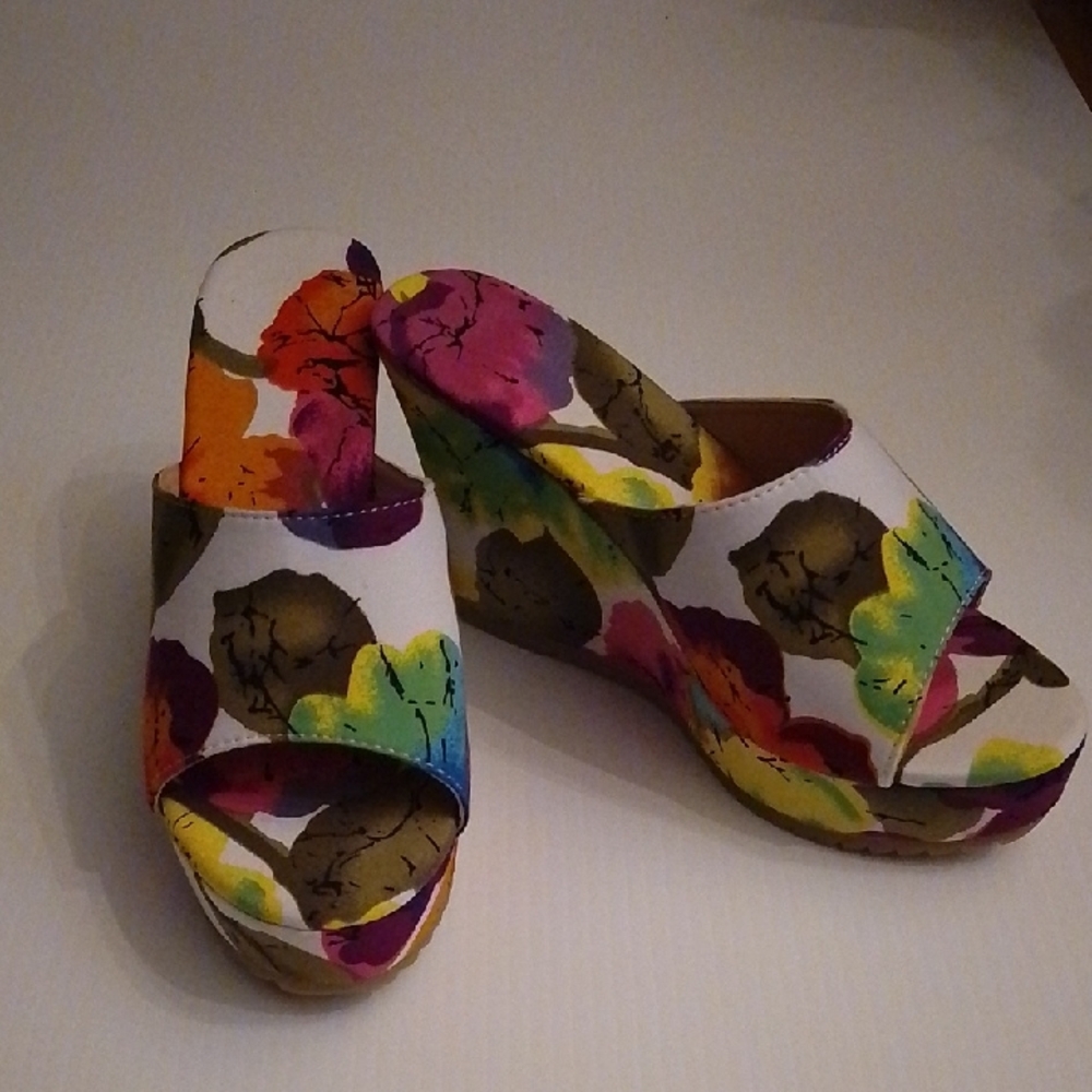 Colorful Floral Women's Wedge Sandals